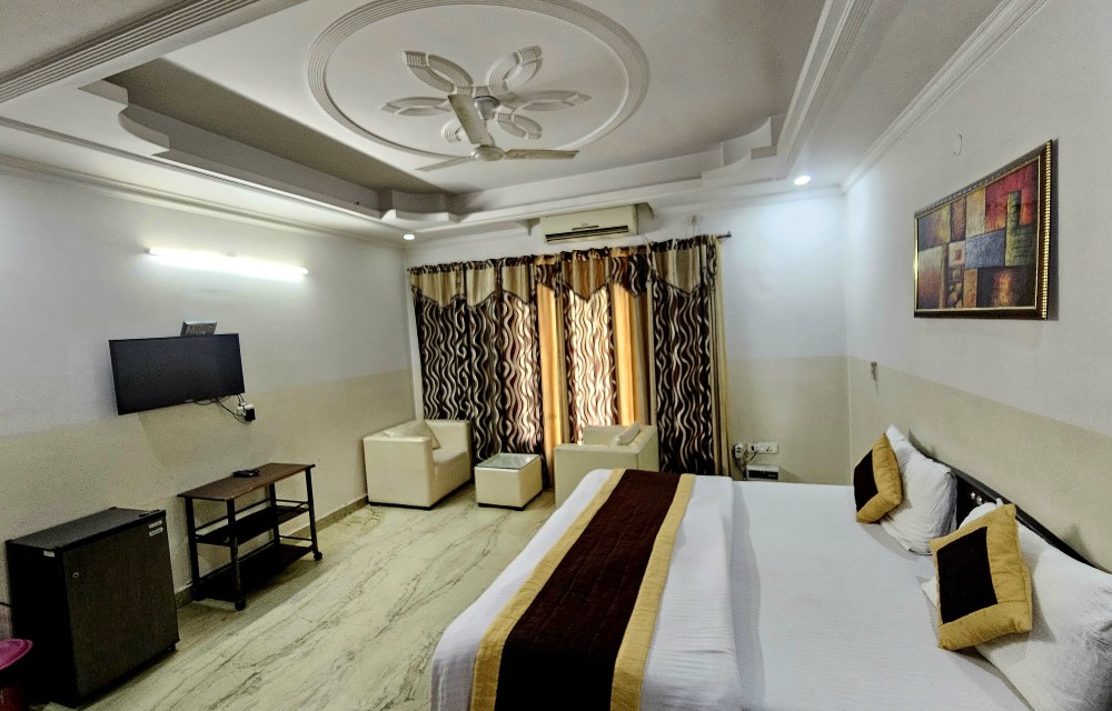 The Perfect Blend: How Hotels Are Redefining Business and Leisure Travel
